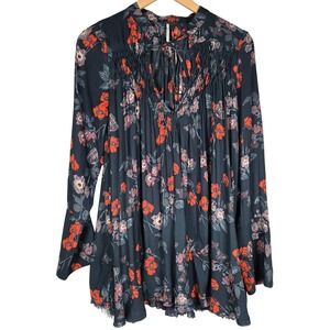 Free People‎ Floral Smocked Blouse Butterfly Sleeve Top Womens Small